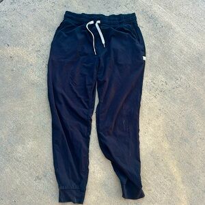 Women’s Vuori Dreamknit Performance Joggers, size Small